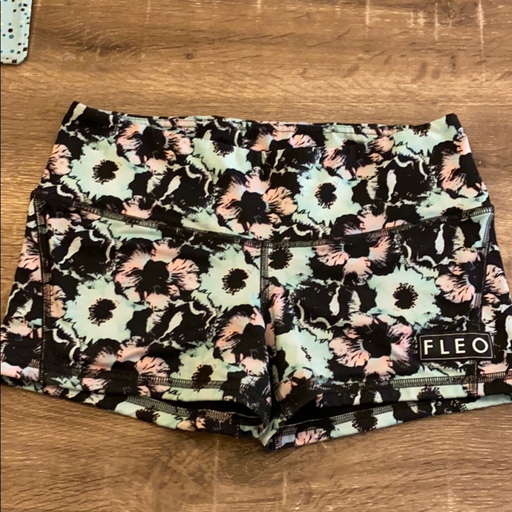 Fleo 3.25” Contour Shorts